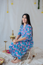 Load image into Gallery viewer, Blue Pink Women's Floral Kurti with Palazzo