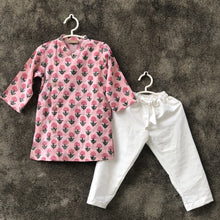 Load image into Gallery viewer, Boys Sweet Pink Kurta Set - Set of Two