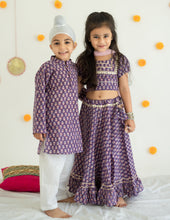 Load image into Gallery viewer, Purple Peher Sibling Set
