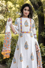 Load image into Gallery viewer, Marigold Mughal Print Cotton Suit Set with Chiffon Dupatta- Set of Three
